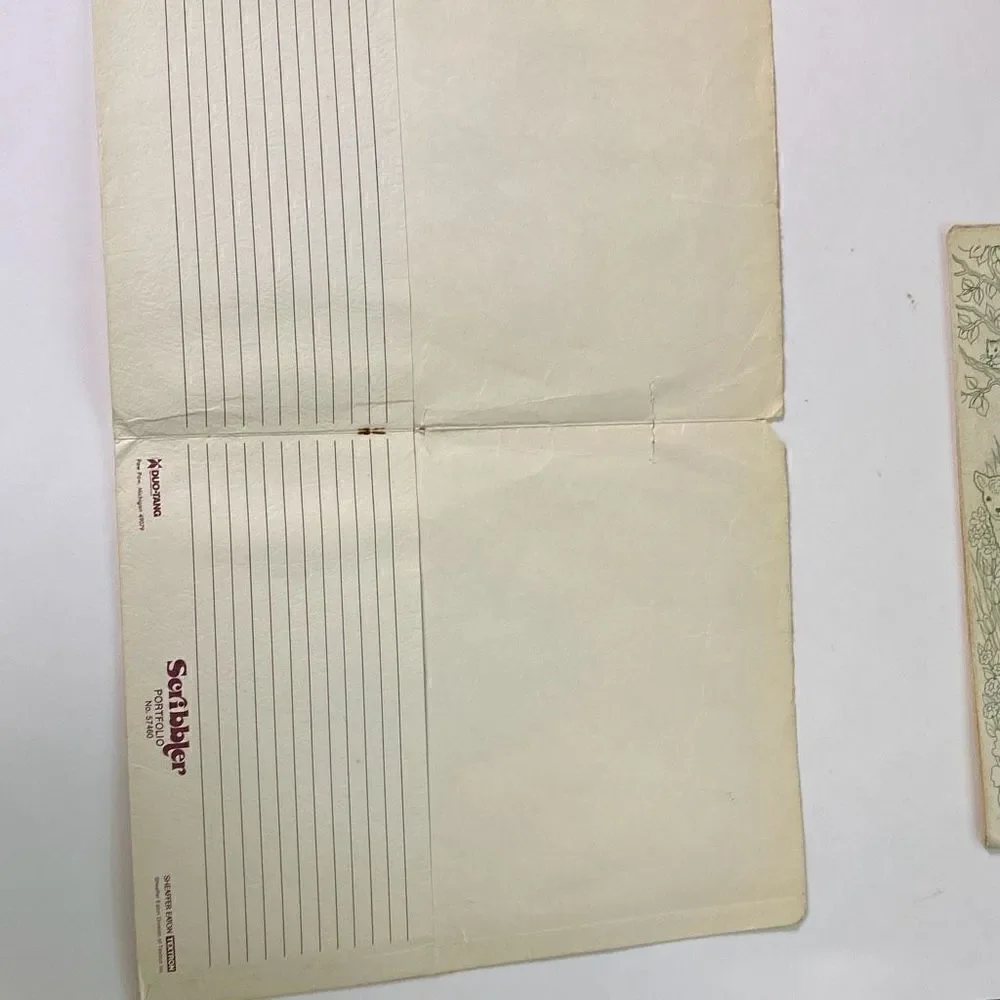 Lot 4 1980s Duo Tang Scribbler portfolio folders 57460 UNUSED